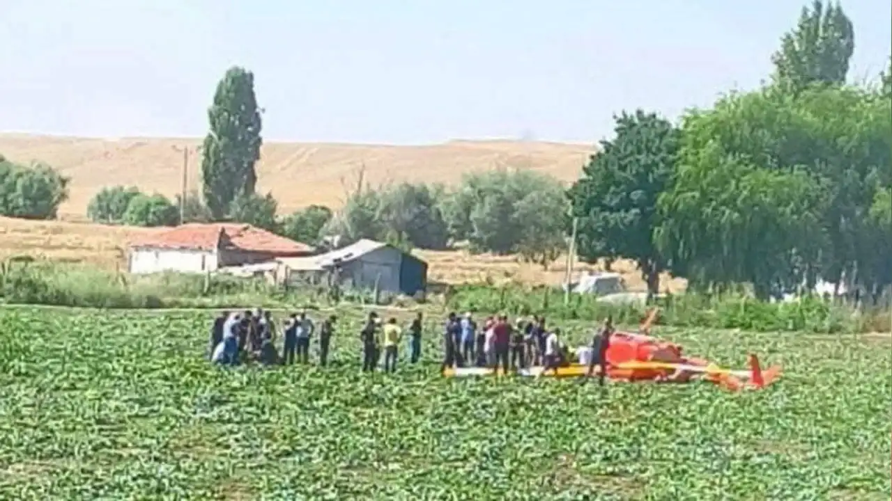 Ankara’nın Sincan ilçesinde eğitim uçuşu sırasında kaza kırıma uğrayan helikopterde