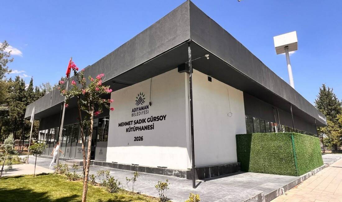 Başkan Tutdere’nin girişimleriyle Adıyaman’da eğitim ağı büyüyor Başkan Tutdere’nin girişimleriyle hayata geçirilen eğitim yatırımları, deprem sonrası gençlerin