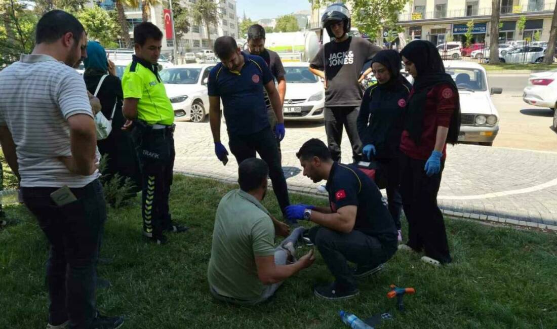 Adıyaman’da başka bir motosiklete çarpmamak için manevra yapan motosikletin sürücüsü