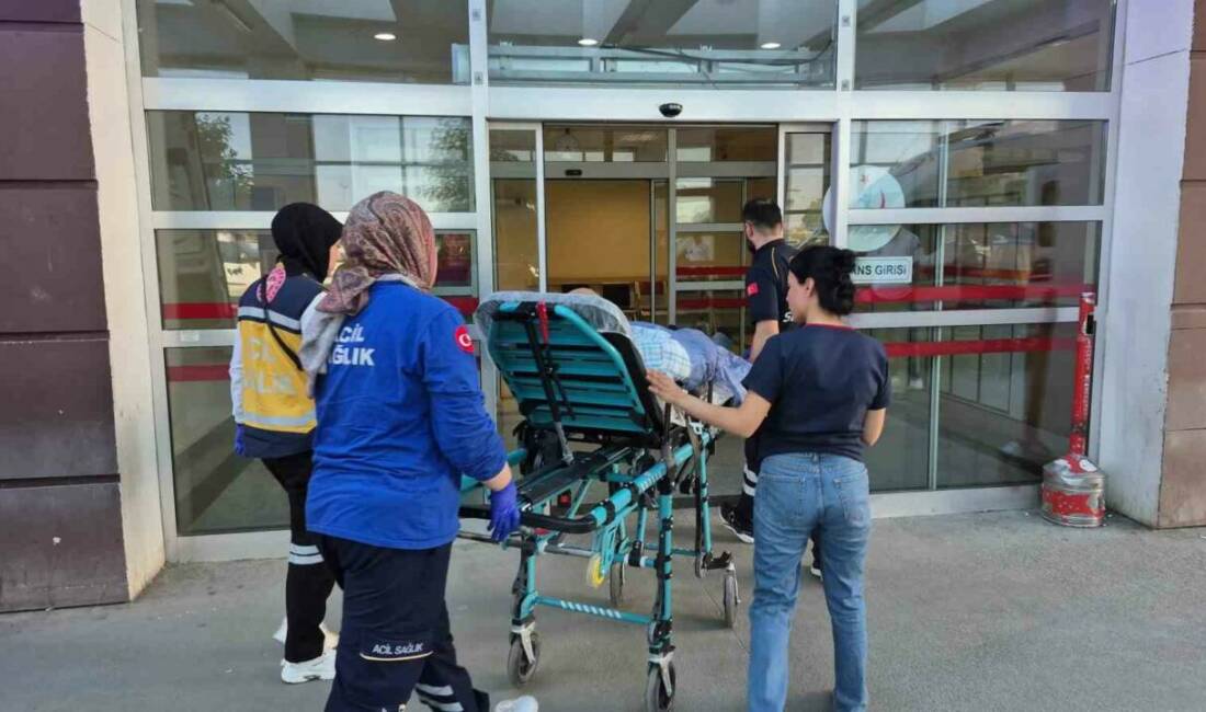 Adıyaman’da trafik kazası: 3 yaralı Adıyaman'da iki otomobilin çarpışması sonucu meydana gelen trafik kazasında üç