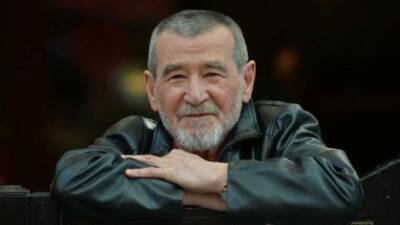 Türk edebiyatının önemli isimlerinden şair Ahmet Telli, bir süredir tedavi
