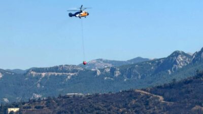 Antalya'nın Alanya ilçesinde devam eden orman yangını, Gazipaşa-Alanya Havalimanı'ndaki hava