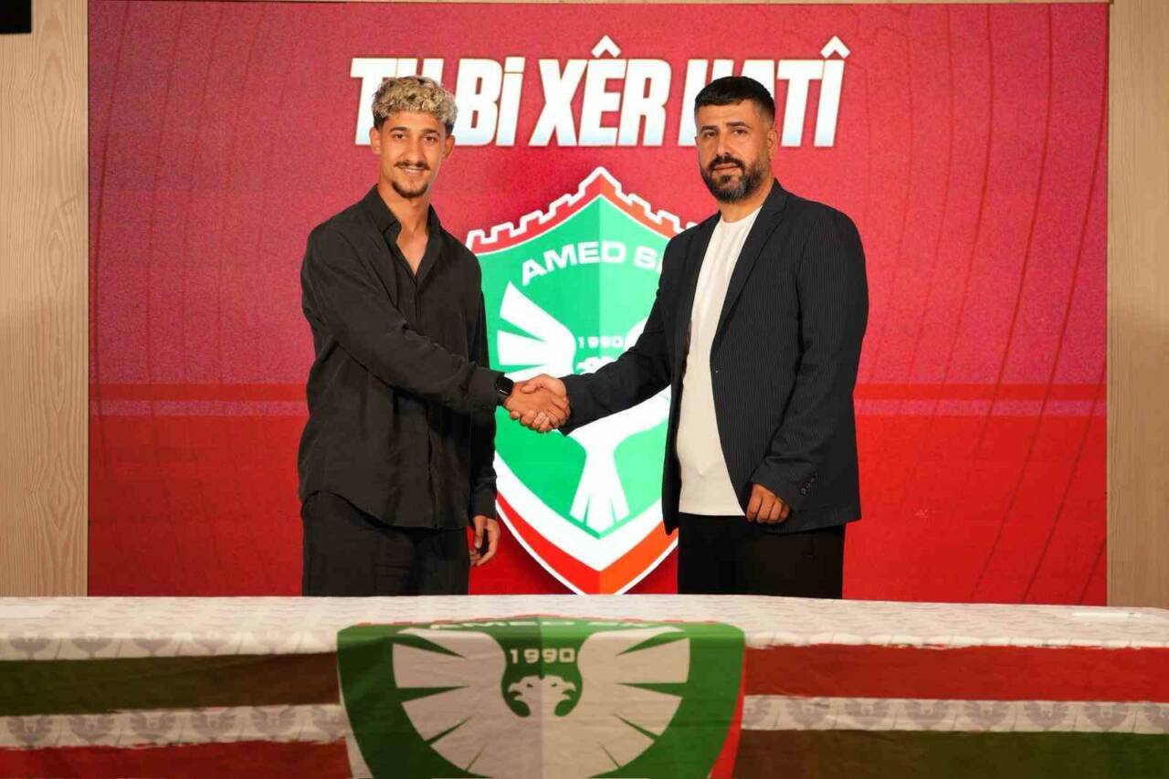 Amed Sportif Faaliyetler, kanat oyuncusu Berk Kızıldemir ile sözleşme imzaladığını