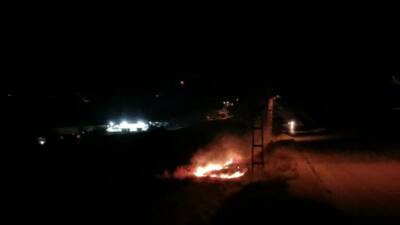 Adıyaman’ın Kahta ilçesinde çıkan anız yangını korkuttu.