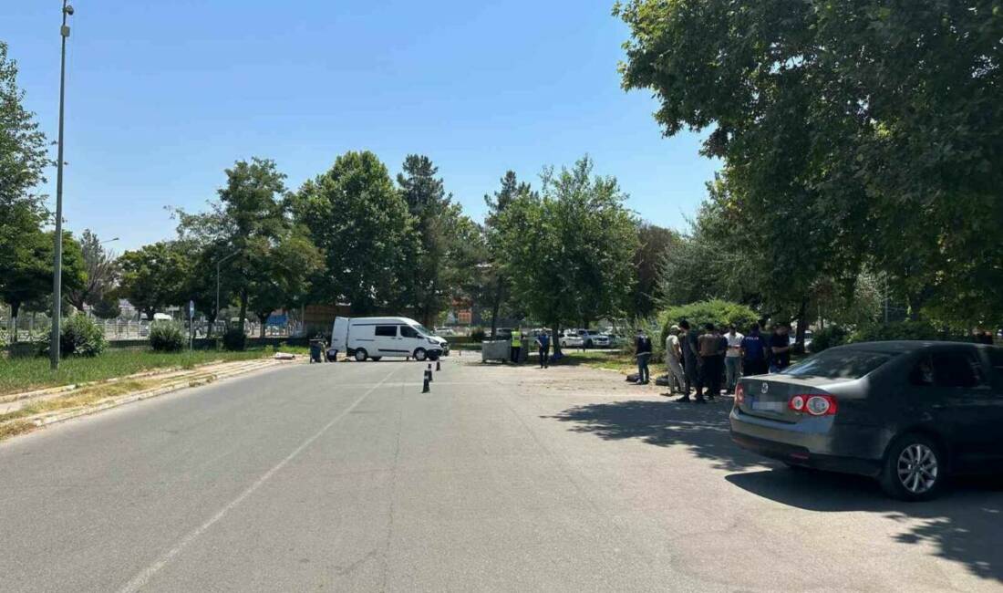 Batman Şehirlerarası Otobüs Terminali’nde fark edilen sahipsiz şüpheli valiz, güvenlik