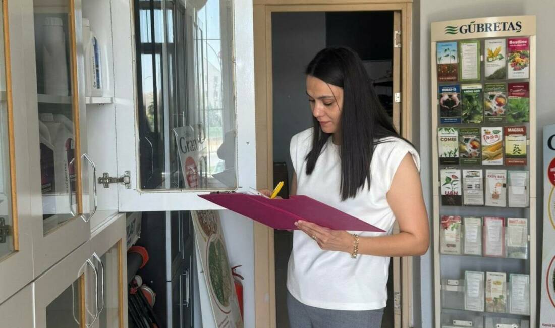 Cizre’de zirai ilaç bayilerine sıkı denetim Şırnak’ın Cizre ilçesinde Tarım ve Orman Müdürlüğü teknik ekipleri, bitki