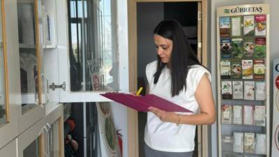 Şırnak’ın Cizre ilçesinde Tarım ve Orman Müdürlüğü teknik ekipleri, bitki