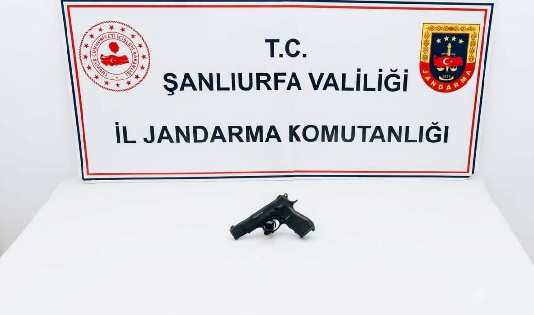 Damadın ateşlediği silahtan çıkan yorgun mermi vatandaşı yaraladı Şanlıurfa’nın Birecik ilçesinde düğününde havaya ateş açan damat, bahçede çalışan