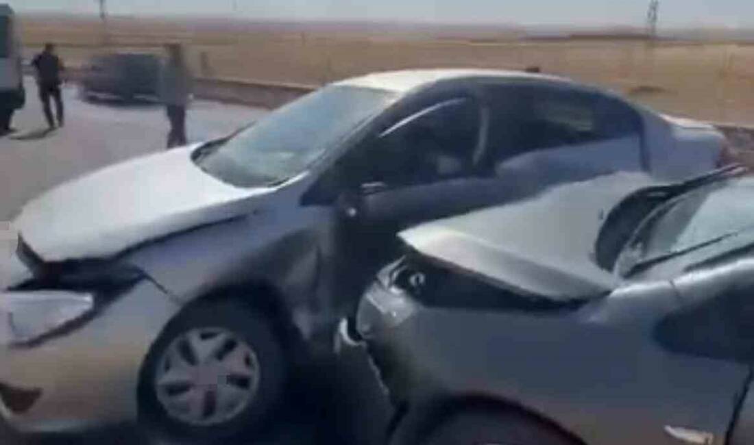 Diyarbakır’da iki otomobil çarpıştı: 2 yaralı Diyarbakır’ın Silvan ilçesinde iki otomobilin çarpıştığı kazada 2 kişi yaralandı.