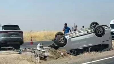 Diyarbakır’ın Silvan ilçesinde iki otomobilin çarpıştığı kazada 9 kişi yaralandı.