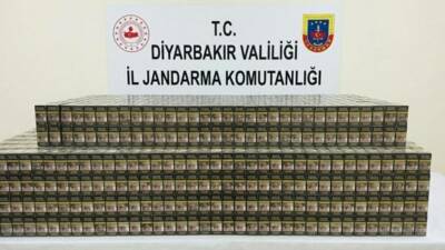 Diyarbakır’da jandarma ekiplerince düzenlenen kaçakçılık operasyonlarında 69 şüpheliye işlem yapıldı.