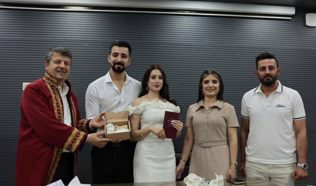 Adıyaman’da ilk 6 ayda 837 çift “Evet” dedi Adıyaman Belediyesi Evlendirme Dairesi, 2026 yılının ilk yarısına ait evlilik
