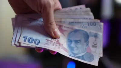 Sosyal Güvenlik Kurumu (SGK), SSK ve BAĞ-KUR emeklilerinin maaşlarından yapılan