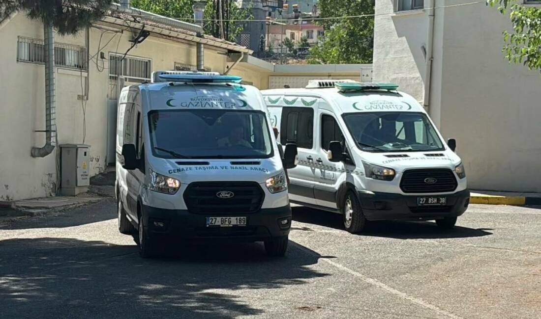 Gaziantep’in İslahiye ilçesinde evinin bahçesindeki havuzda hareketsiz halde bulunan 70