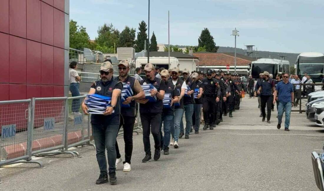FETÖ’nün güncel yapılanmasına yönelik duruşmada sanıktan şok savunma Gaziantep merkezli 47 ilde FETÖ’nün güncel yapılanmasına yönelik düzenlenen operasyonda