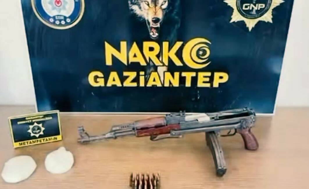 Gaziantep’te iki ayrı adrese yapılan operasyonda 3 adet ruhsatsız tüfek