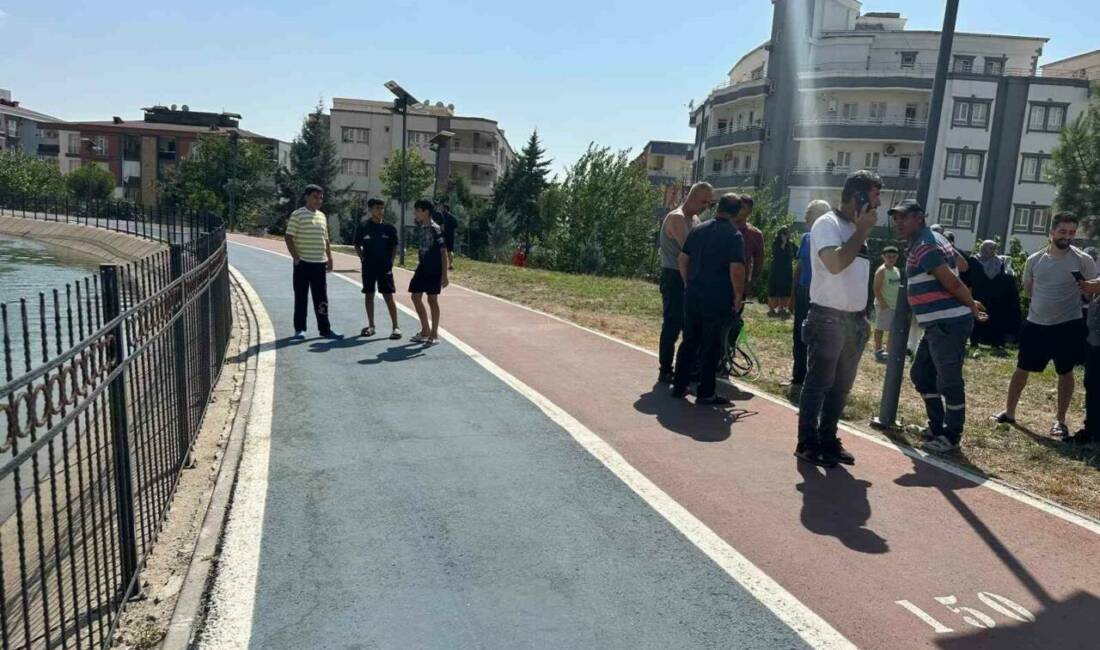Batman’ın Çamlıtepe Mahallesi'nde 13 yaşındaki bir kız çocuğu, selfie çekerken