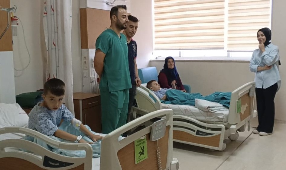 Adıyaman Gölbaşı Devlet Hastanesi’nin organize ettiği sünnet şöleninde 60 çocuk