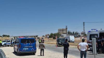 Adıyaman'ın Kahta ilçesinde bir hafif ticari aracın yayaya çarpması sonucu