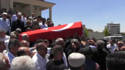 Siirt’in Şirvan Belediye Başkanı Necat Cellek, son yolculuğuna uğurlandı.