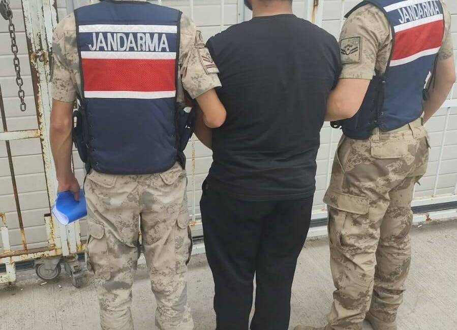 Şanlıurfa’nın Karaköprü ilçesinde hırsızlık suçundan kesinleşmiş 4 yıl 2 ay