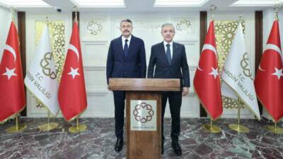 İçişleri Bakan Yardımcısı Ali Çelik, Mardin Valisi Tuncay Akkoyun’u ziyaret