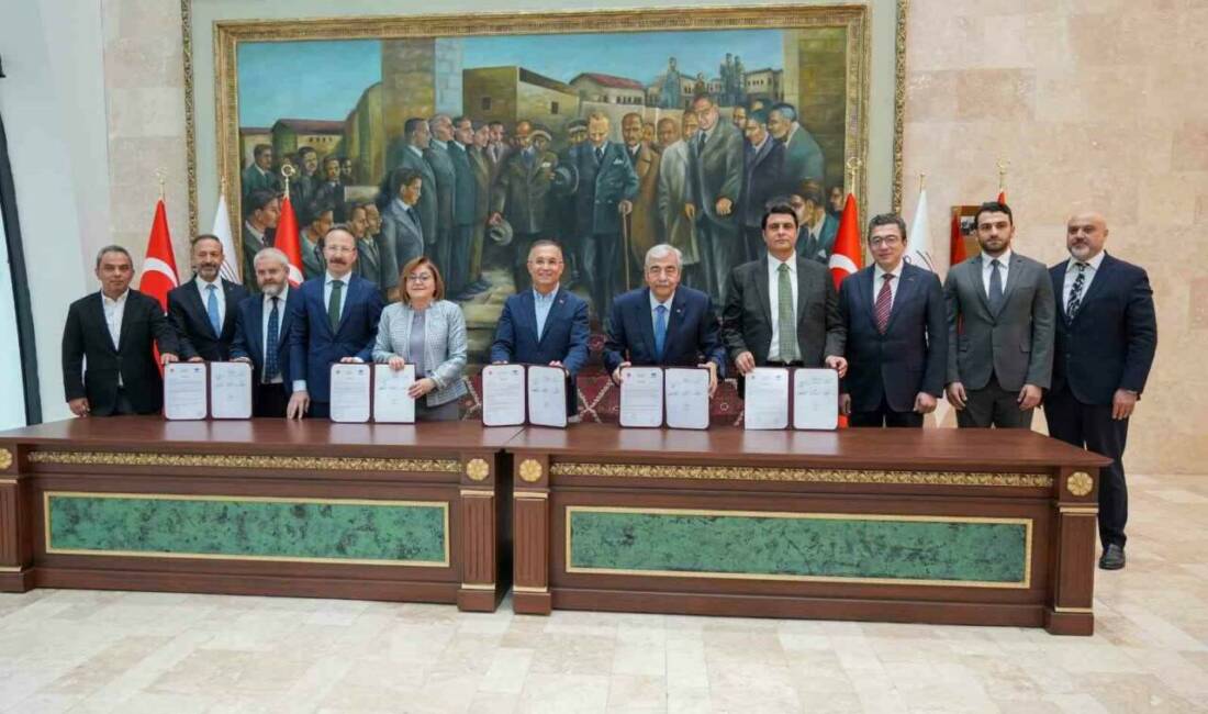 İmzalar Kur’an Kursu için atıldı Şehitkamil Belediyesi tarafından 15 Temmuz Mahallesi’nde arsa tahsisi yapılan ve