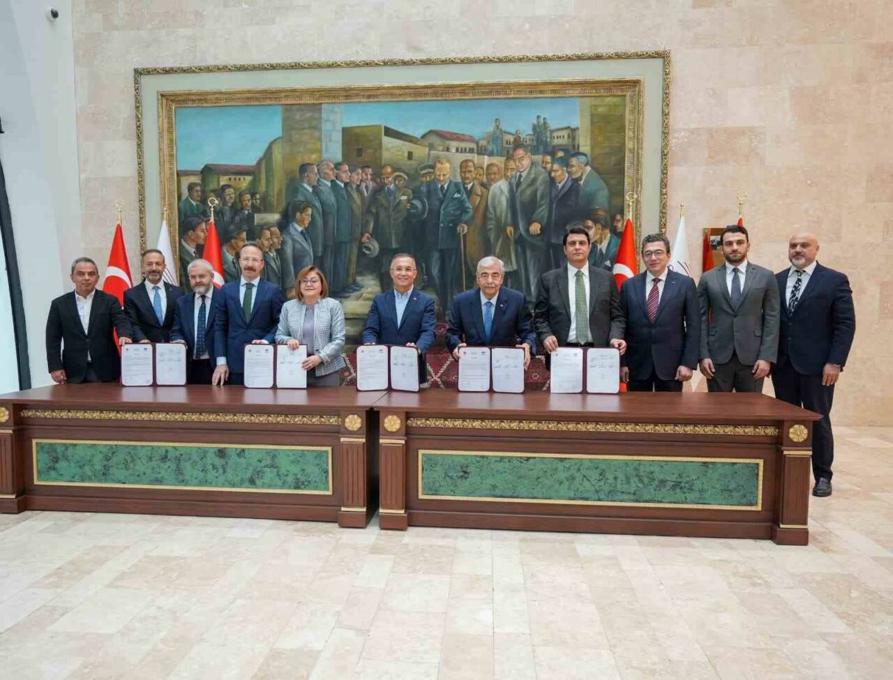 Şehitkamil Belediyesi tarafından 15 Temmuz Mahallesi’nde arsa tahsisi yapılan ve