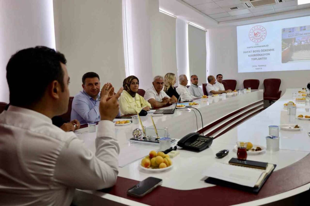 Adıyaman’ın Kahta ilçesinde, hayat boyu öğrenme koordinasyon toplantısı, Kaymakam Muhammed