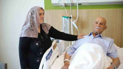 Karaciğerinde 13 santimetrelik tümör tespit edilen 77 yaşındaki emekli ambulans