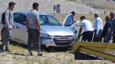 Adıyaman’ın Kahta ilçesinde önüne çıkan motosiklete çarpmamak için ani manvra
