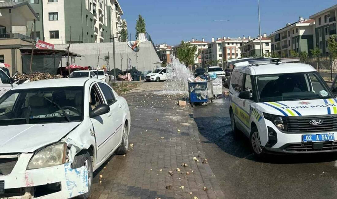 Otomobil yer üstü yangın hidrantını devirip geçti Adıyaman’da kontrolden çıkan bir otomobil yer üstü yangın hidrantını devirip