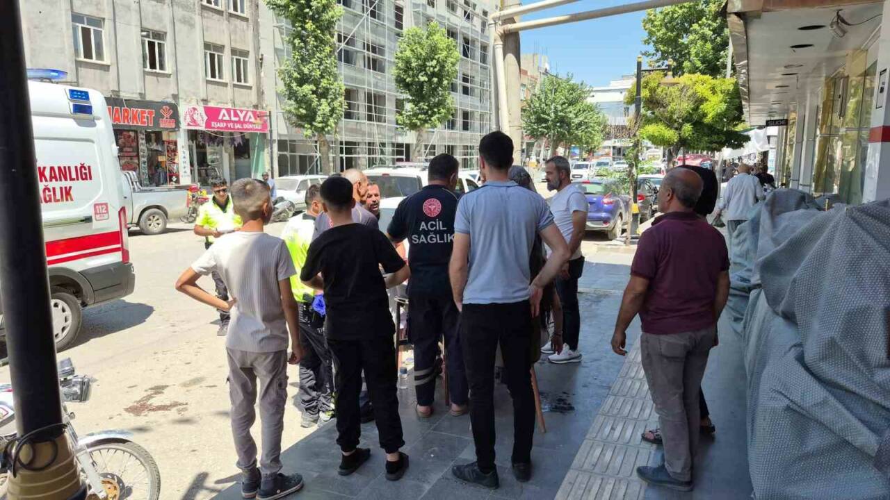 Adıyaman’da panelvan araç ile motosikletin çarpışması sonucu motosiklet sürücüsü kadın