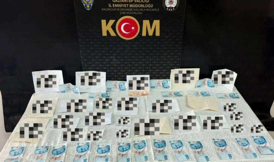 Gaziantep’te vatandaşlardan dua karşılığında para toplayarak dini duyguları istismar eden,
