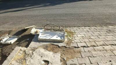 Adıyaman’ın Kahta ilçesi Fatih Mahallesi Atatürk Caddesi üzerinde bulunan bir