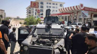 Şırnak’ın Cizre ilçesinde kontrolden çıkarak takla atan polis aracındaki 2