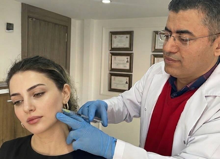 Fiziksel Tıp ve Rehabilitasyon Uzmanı Prof. Dr. İrfan Koca, "Diş