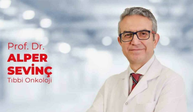 Prof. Dr. Sevinç: “Belirtiler yaşa bağlanmamalı, erken tanı her yaşta hayat kurtarır” Tıbbi Onkoloji Uzmanı Prof. Dr. Alper Sevinç, genç yaşta görülen