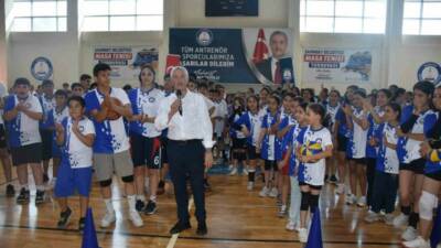 Şahinbey Belediyesi tarafından her yıl düzenlenen yaz spor okulları kapılarını