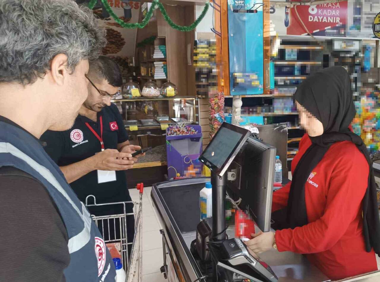 Şanlıurfa’da fahiş fiyat denetimi gerçekleştiren Ticaret İl Müdürlüğü ekipleri, kusurlu