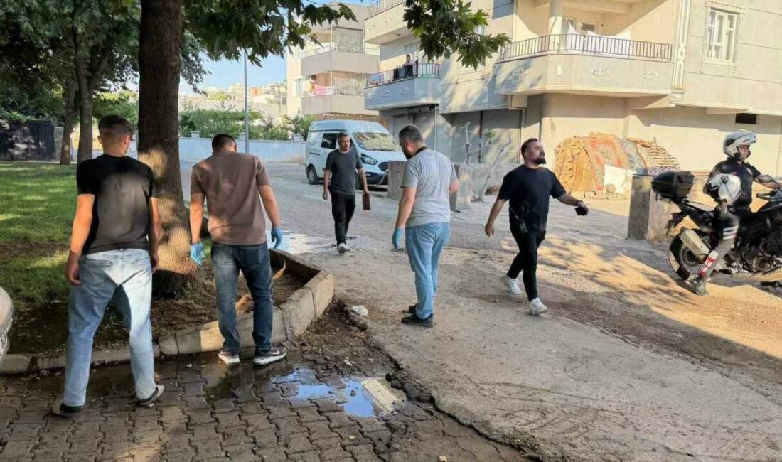 Şanlıurfa’nın  Siverek ilçesinde çıkan silahlı kavgada 1 kişi yaralandı.