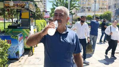 Türkiye’nin en sıcak kentlerinden biri olan Şanlıurfa’da termometreler 48 dereceyi