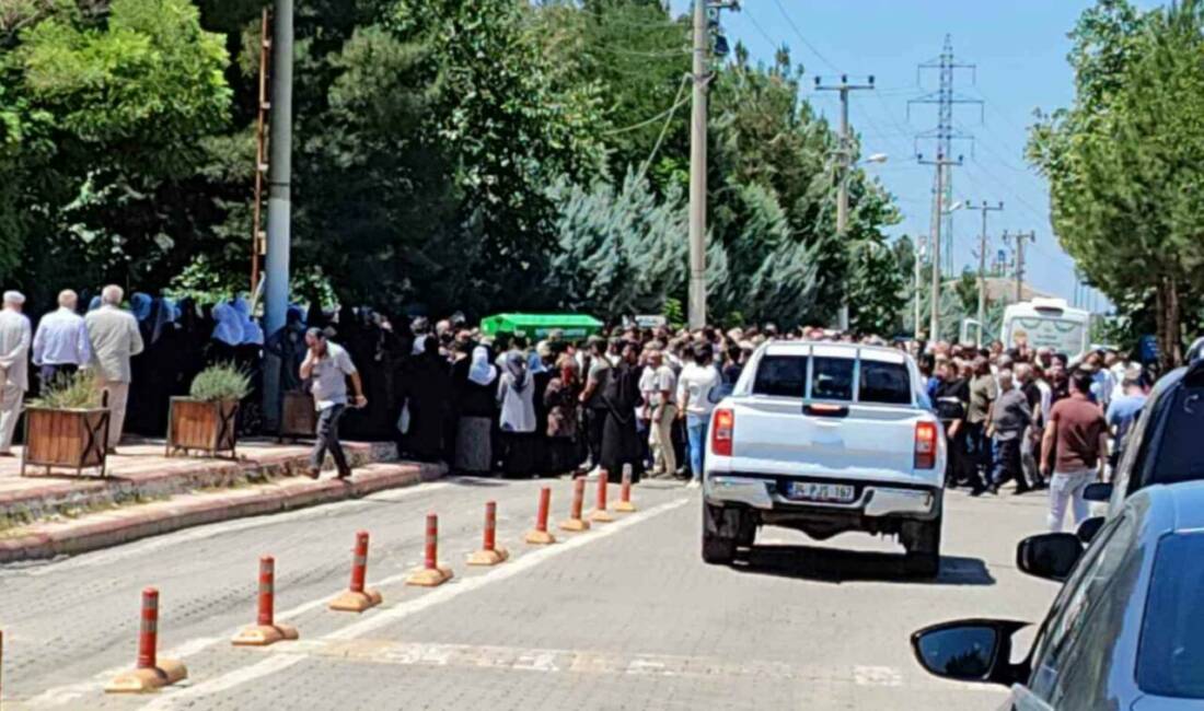 Batman’da Çamlıca Mahallesi Asri Mezarlığı’nda dün meydana gelen silahlı saldırıda