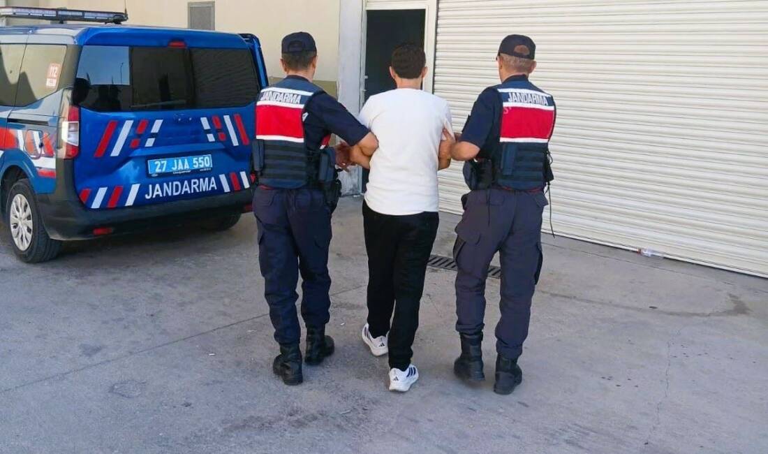 Gaziantep’te silahlı yağma suçundan 14 yıl kesinleşmiş hapis cezasıyla aranan