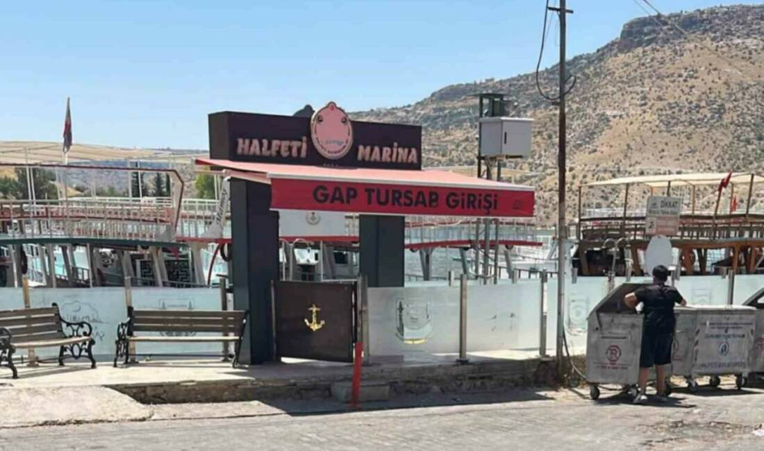 Şanlıurfa’nın Halfeti ilçesindeki marina bölgesinde tekne ücreti nedeniyle çıktığı iddia