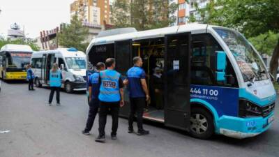 Diyarbakır Büyükşehir Belediyesi, yaz sıcaklarının etkisini artırmasıyla birlikte toplu taşıma
