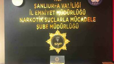 Şanlıurfa’nın Haliliye ve Viranşehir ilçelerinde polis ekipleri tarafından gerçekleştirilen çalışmalarda
