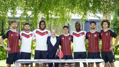 Gaziantep Futbol Kulübü, FIFA'nın kaldırdığı geçici transfer yasağı sonrasında 7