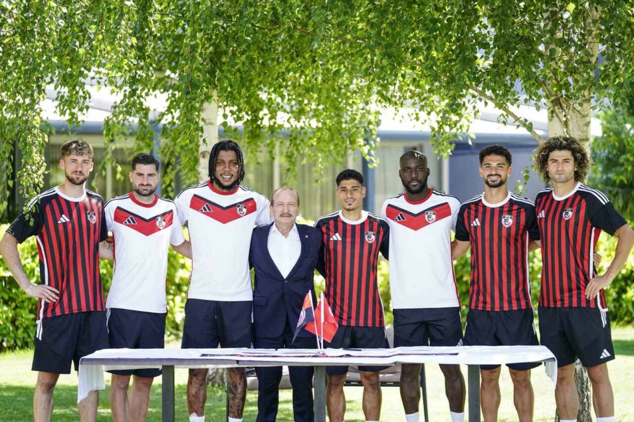 Gaziantep Futbol Kulübü, FIFA'nın kaldırdığı geçici transfer yasağı sonrasında 7