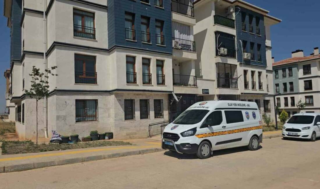 Gaziantep’in İslahiye ilçesinde 59 yaşındaki kadını öldürerek, evdeki altınları çalan